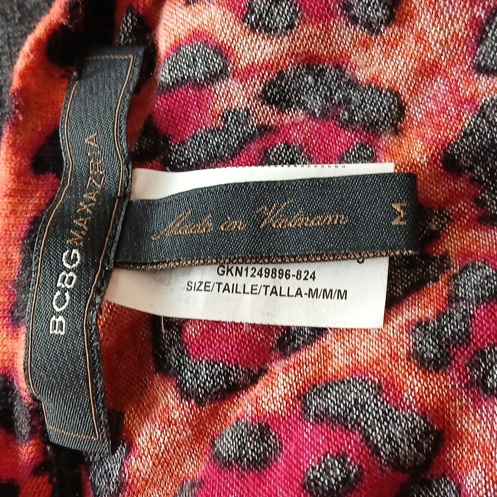 BCBG Maxazria Leopard Print Long Sleeve Top - Picture 11 of 11